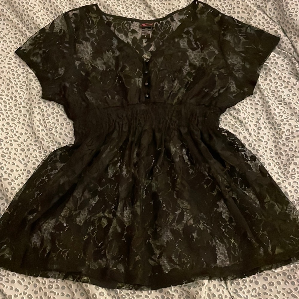 Black lace blouse. Torrid size 2